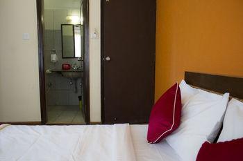 Hotel Oyo Thiruvanmiyur 3*